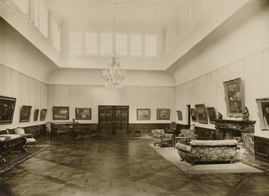 Grosser Saal in der Gemäldegalerie als Anbau zur Villa Am Römerholz, 1913–16 gebaut nach Plänen von Maurice Turrettini, Photographie von Hermann Linck, Winterthur, um 1950, Archiv Sammlung Oskar Reinhart «Am Römerholz», Winterthur