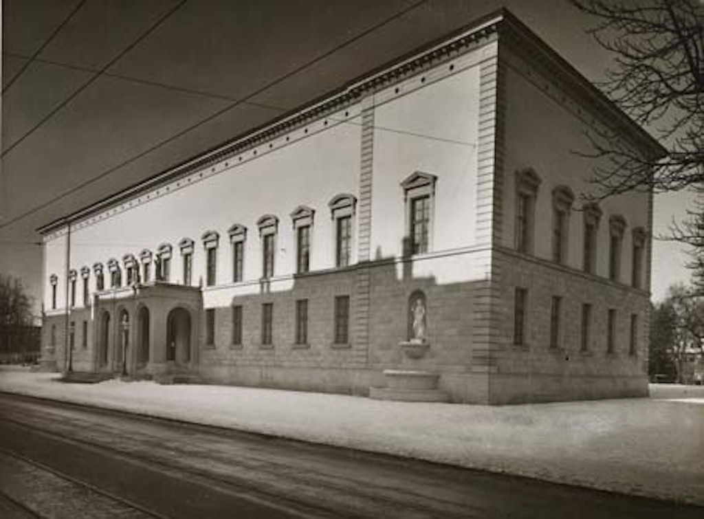 Das als «Stiftung Oskar Reinhart» renovierte Knabengymnasium, gebaut nach Plänen des Zürcher Architekten Leonhard Zeugheer (1812–1866) zwischen 1838 und 1842 im Grüngürtel der Stadt,
unbekannter Photograph, um 1960, Museum Oskar Reinhart am Stadtgarten, Winterthur